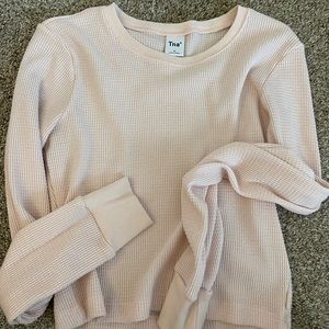 Aritzia Set of 2 Tops